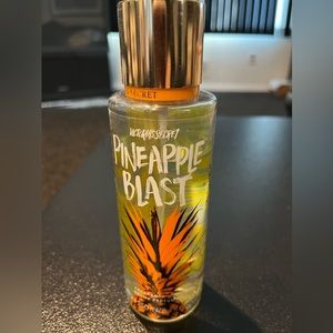 Victoria’s Secret Pineapple Blast Fragrance Mist Spray 8.4 oz.